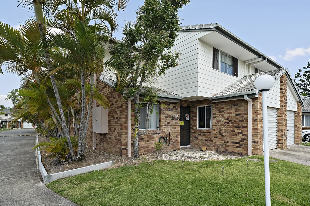 18/20 Huth Street, Labrador, QLD 4215