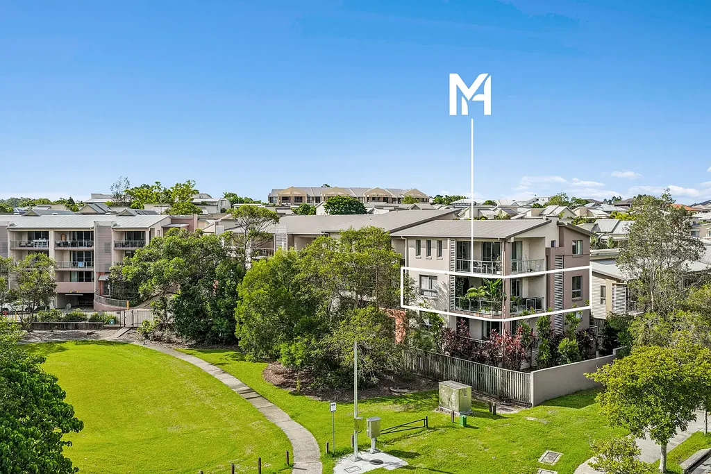 Varsity Lakes 3房  Elevated, Renovated & Ready to Move Straight In