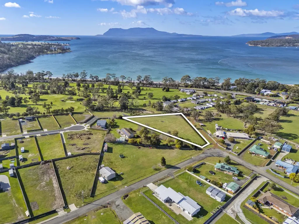 Orford  Generous 6,500 sqm vacant allotment