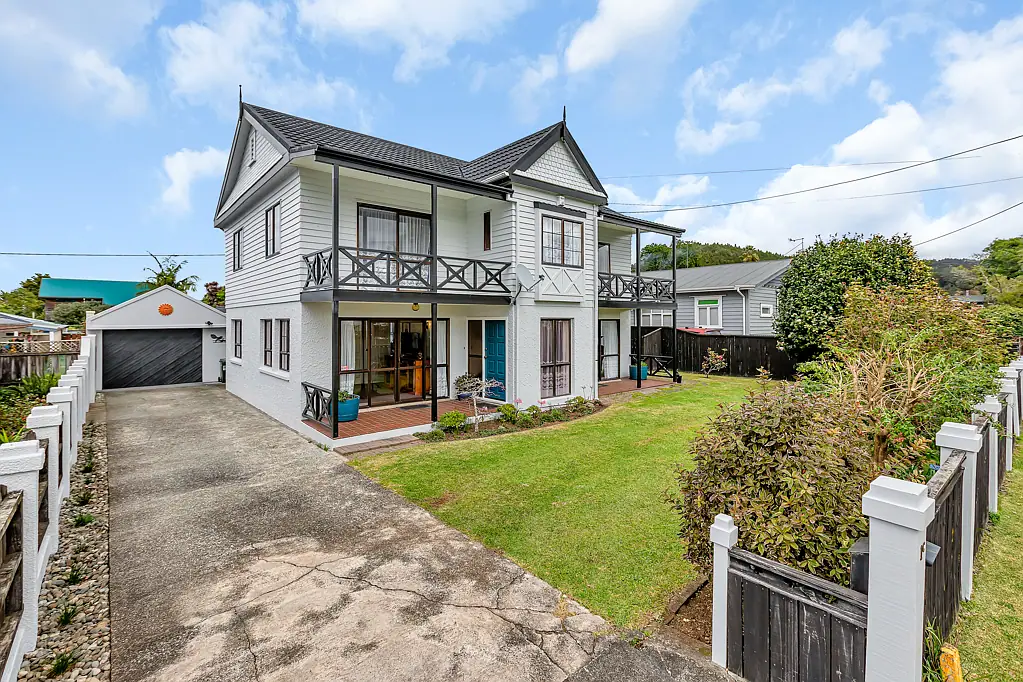 Kensington 4Kwarto Final Notice - Auction Looming !