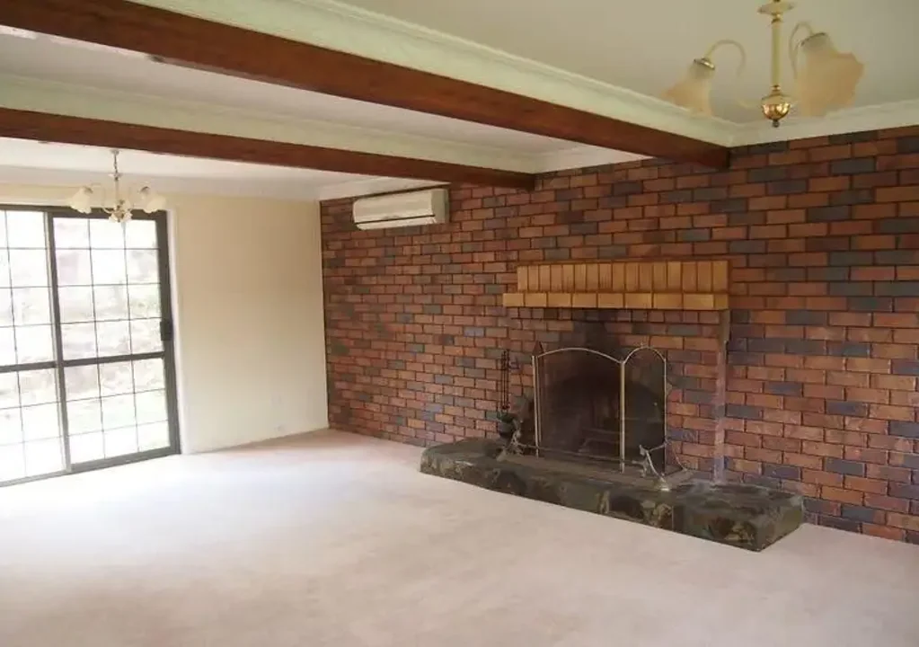 6 Bedroom House Only 10 Minutes from Gympie!