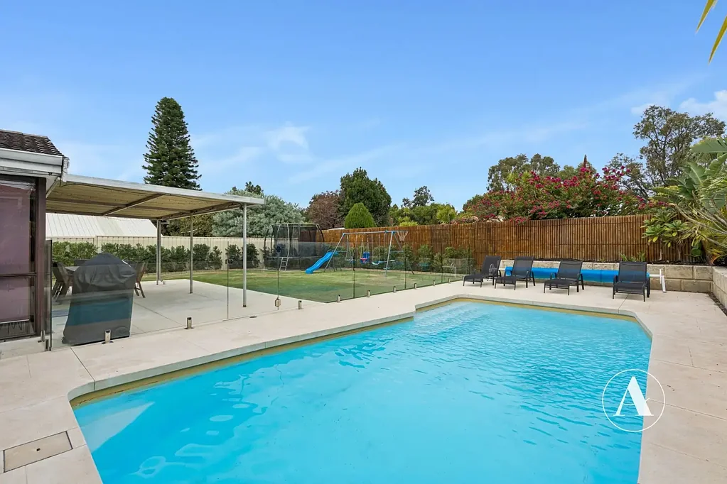 Thornlie 3房  DID SOMEONE SAY BACKYARD CRICKET!!!
