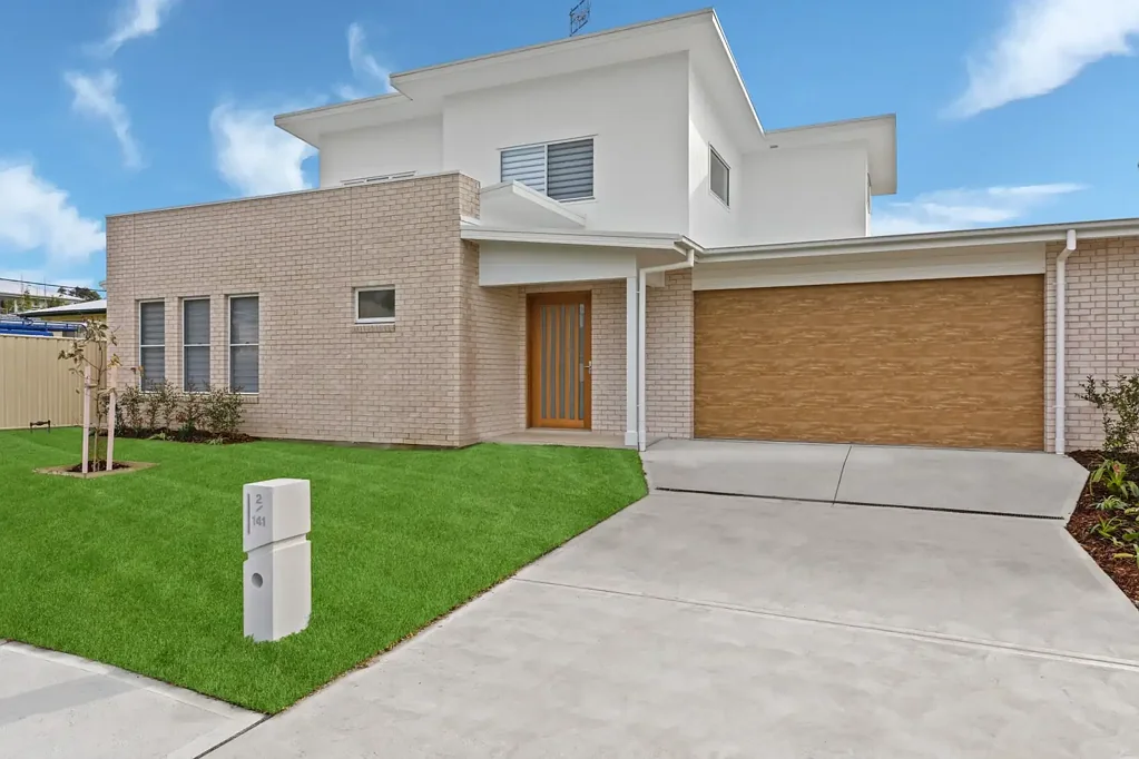 Ettalong Beach 3Phòng ngủ Brand New, Oversized Townhouse Walking Distance to the Beach.