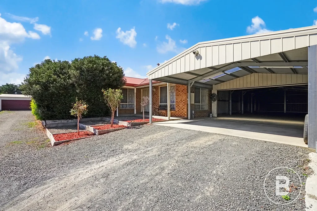 22 Myrtle Grove Road, Ballan, VIC 3342