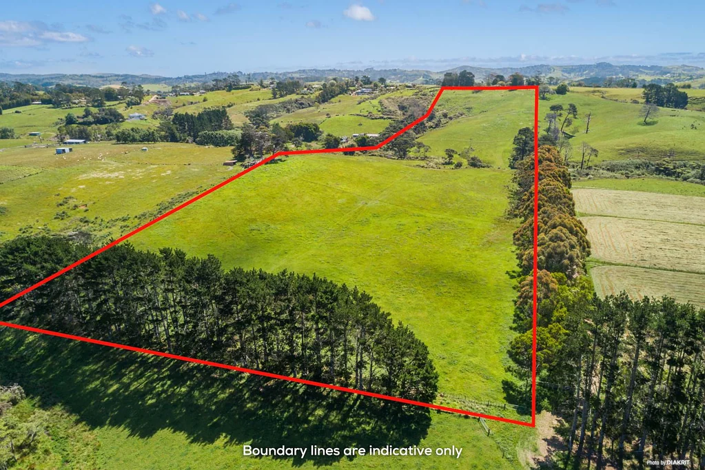 Taupaki Prime Development Site: 14.14 Hectares in Auckland