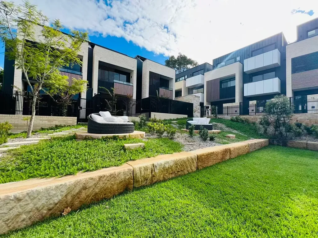 Roseville 4침실 Luxury Townhouse-Archwood Residences Ready to move in.