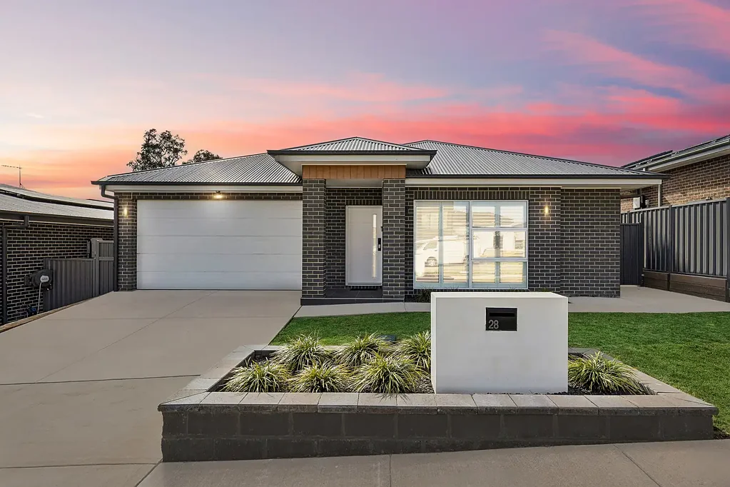 28 Snapper Crescent, Throsby, ACT 2914