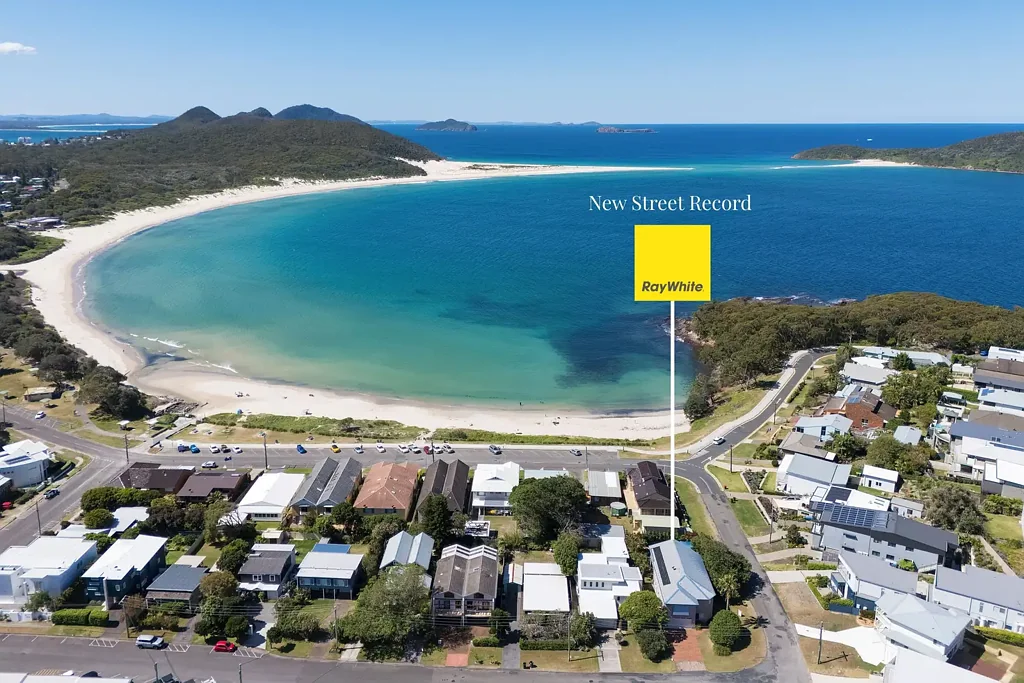 17 Market Street, Fingal Bay, NSW 2315