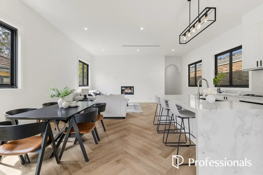 Northcote 4ห้องนอน A Perfect Blend of Classic Elegance and Modern Luxury — Fully Renovated Premium Home