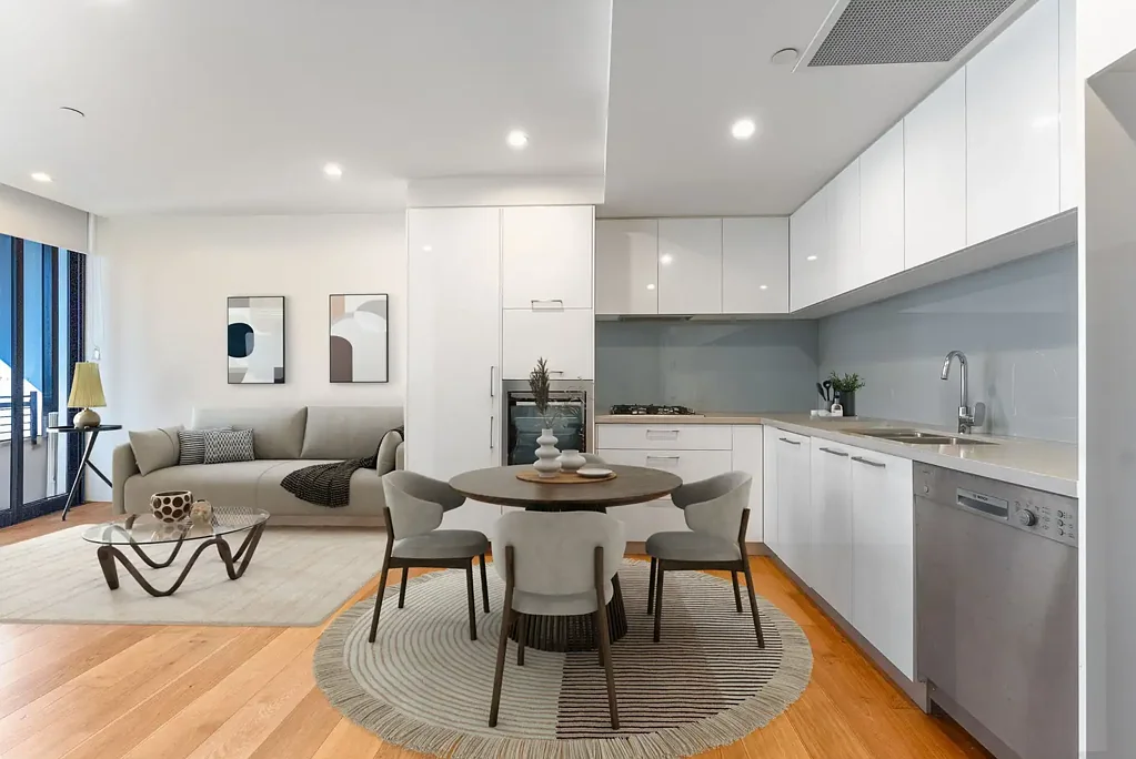 South Brisbane 1 Slaapkamer **AVAILABLE NOW** 9th Floor Living With Balcony & Resort Style Amenities!