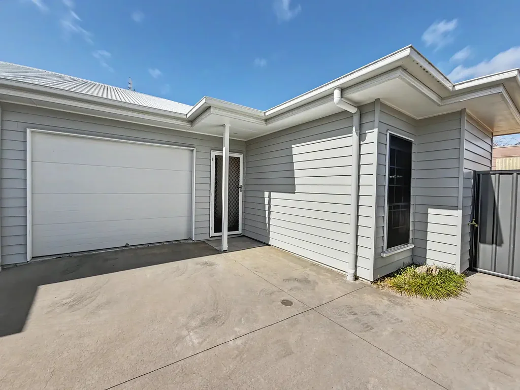 Stylish Rangeville Unit with Premium Finishes