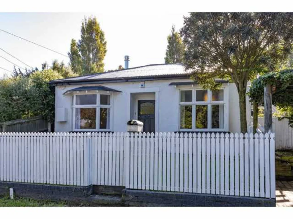 Christchurch Central 2房  City doer-upper or development opportunity