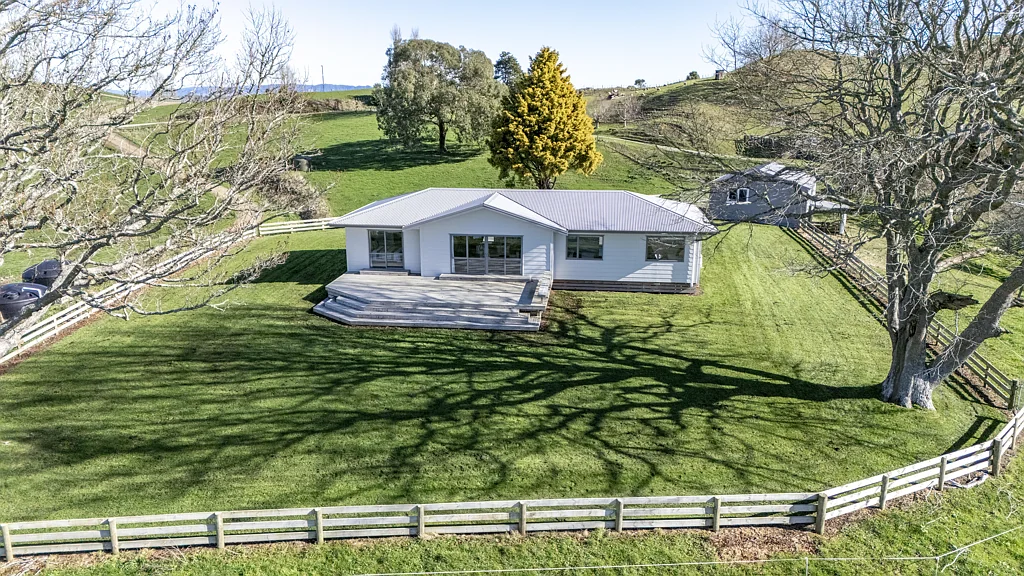 Piopio  Modern Living with a Rural Edge