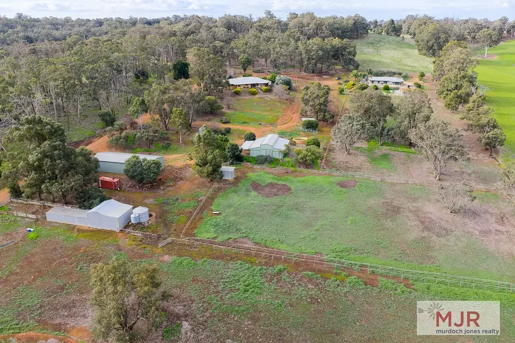 Darkan 8房  UNIQUE RURAL RETREAT - SOLD BY KEVIN FROM MJR