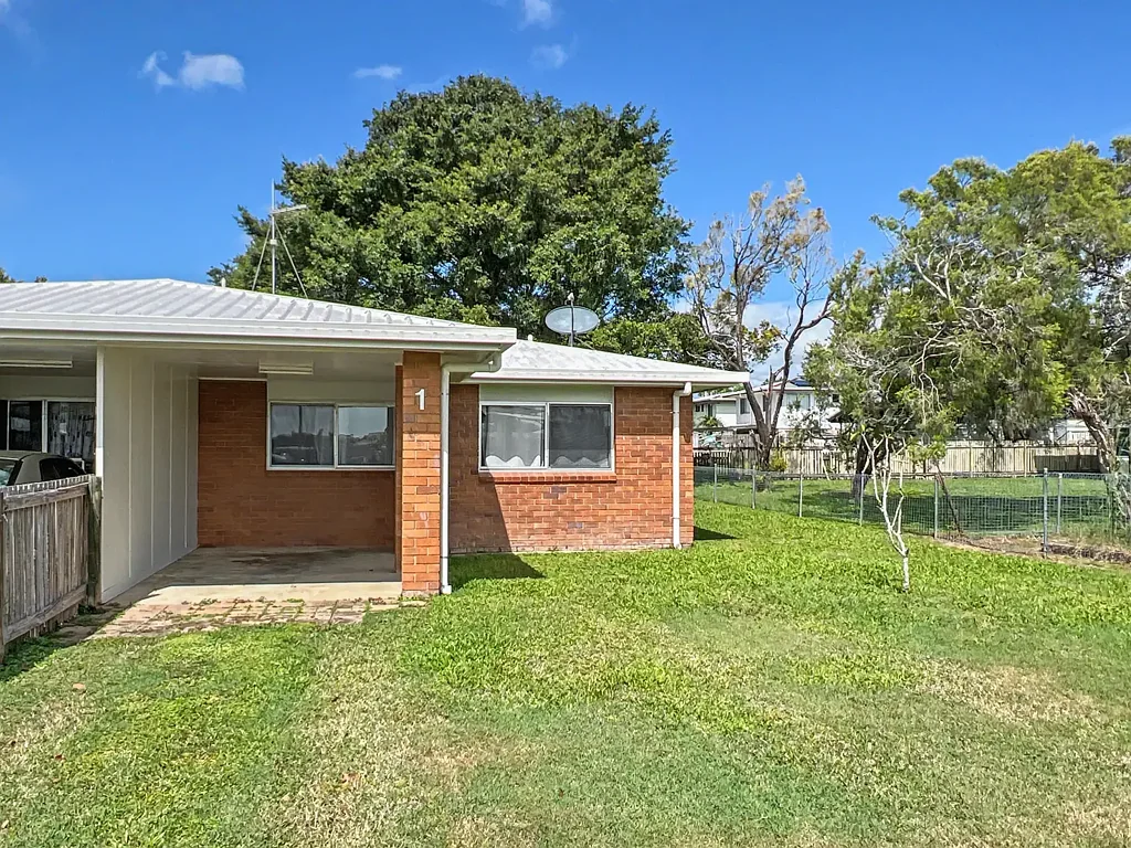 Low-set, low-maintenance home in a central location