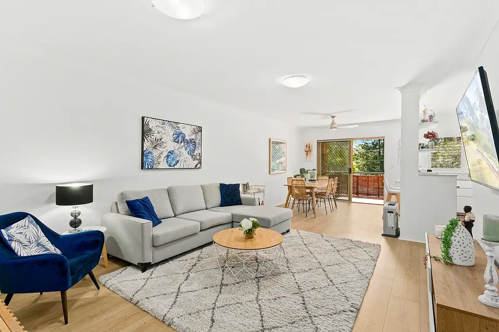 Stylishly Two Bedroom Apartment in the Heart of Gymea
