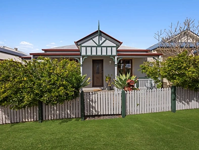10 Hookes Terrace, Springfield Lakes, QLD 4300, 3 slaapkamers, 2 badkamers, House