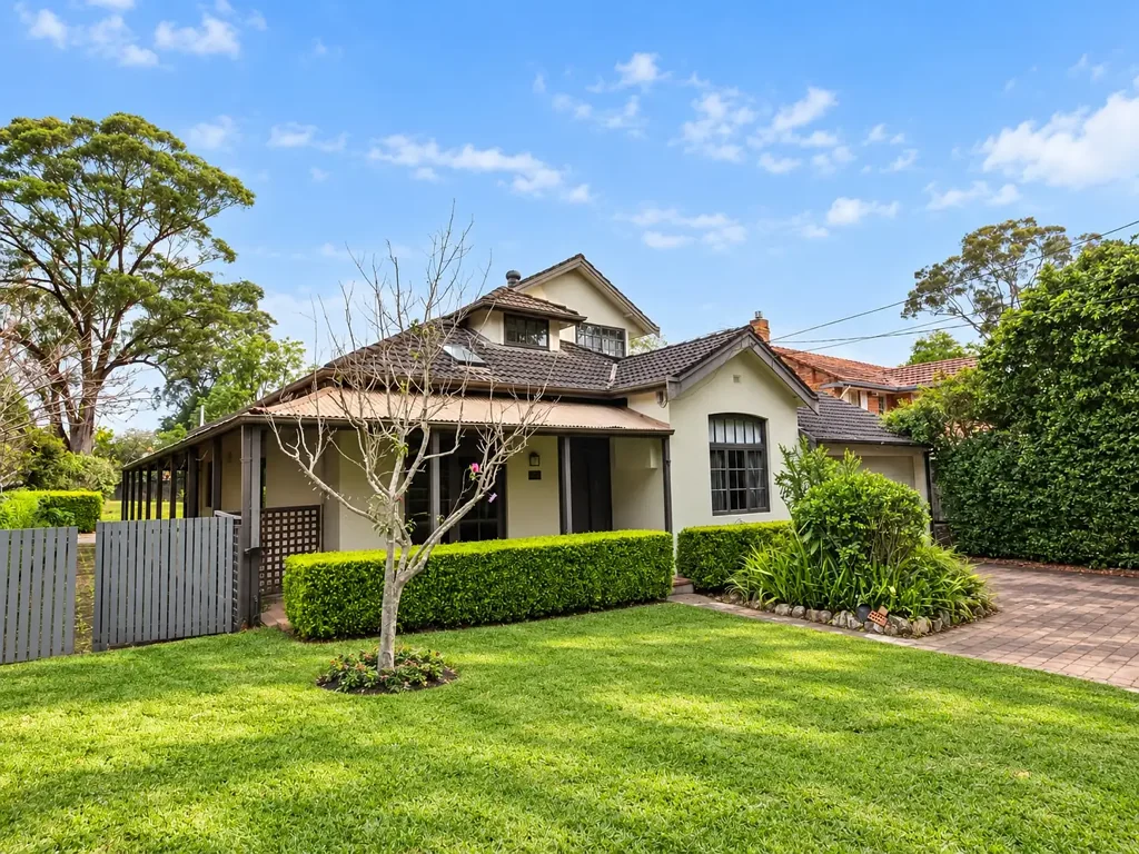 Spacious Family Home with Pool in Prime Lindfield Location