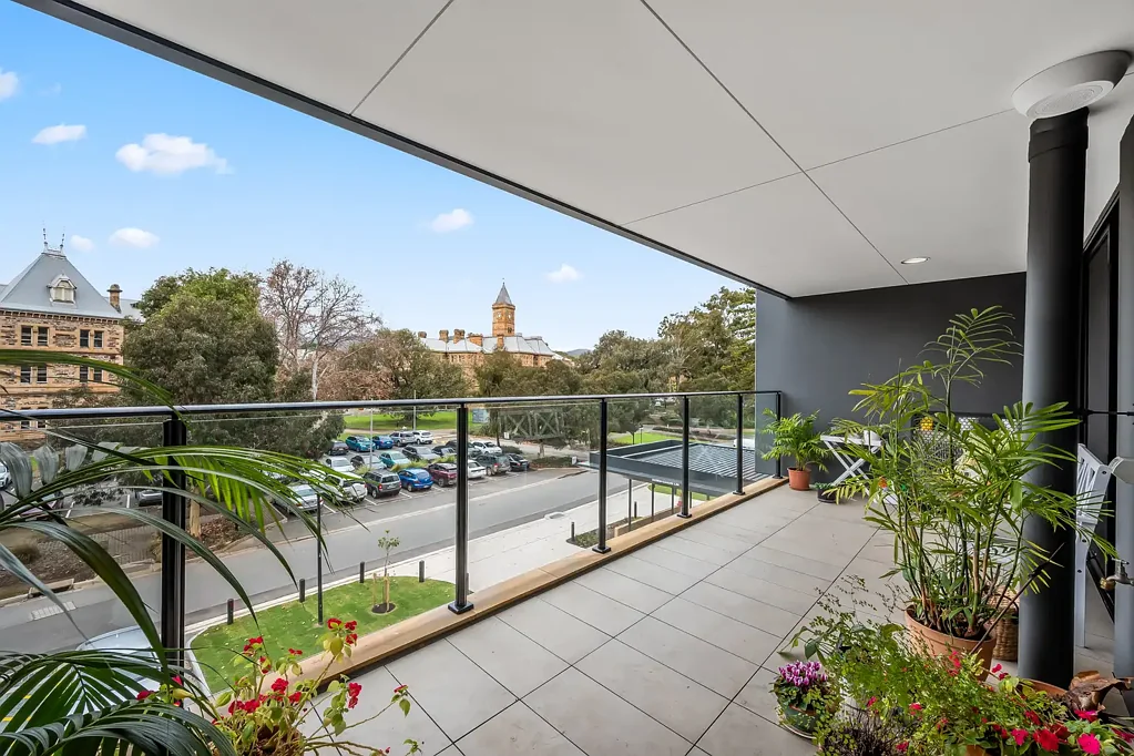 Glenside 1房  Glenside's Most Premium Position 
Bloom - Over 55's Community