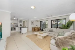 1/321 Angus Smith  Drive, Douglas