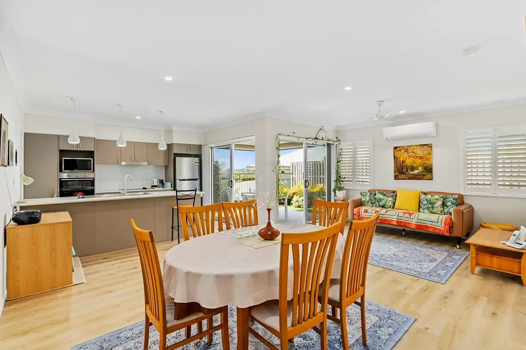 Chambers Flat 3ਬੈੱਡਰੂਮ Inviting Corner Haven – Spacious Alfresco