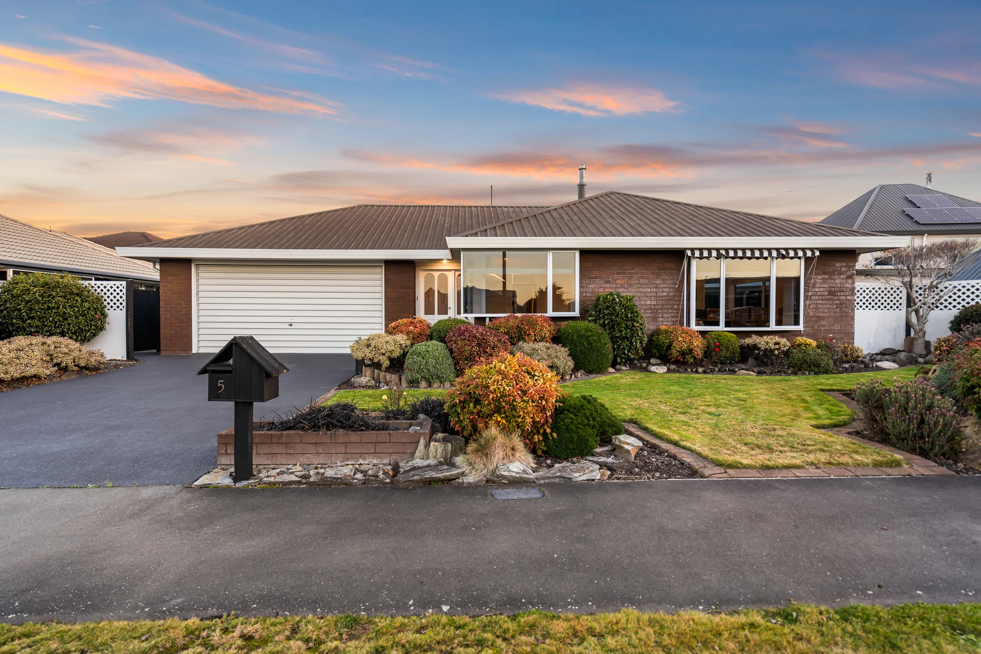 Redwood 4Kwarto One Family, One Home, 36 Years. Now It's Your Turn