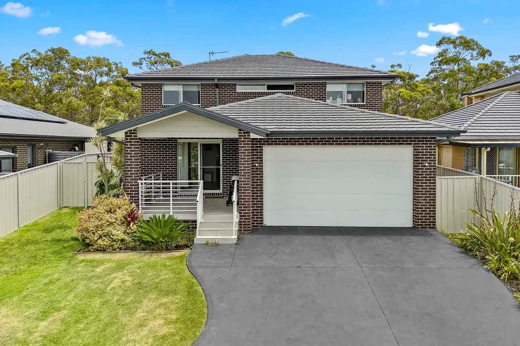 Gwandalan 5房  Modern Family Haven just Moments from Lake Macquarie