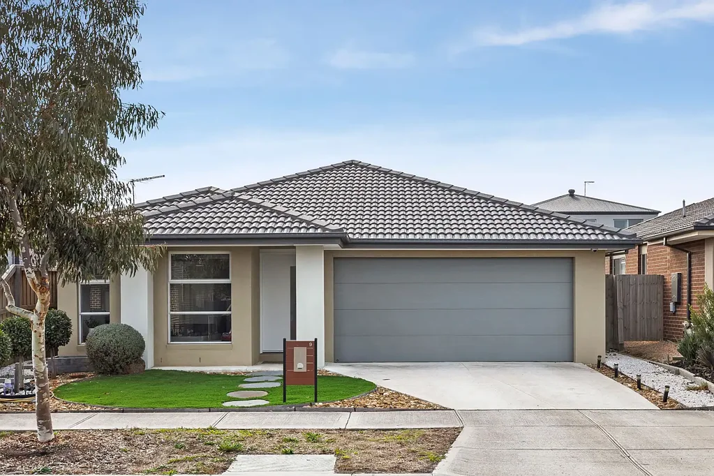9 Sash Street, Greenvale, VIC 3059