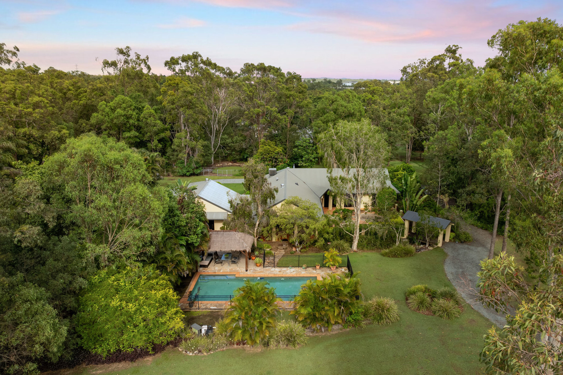 21 WOODVALE CR, FOREST LAKE QLD 4078, 0 chambres, 0 salles de bain, Lifestyle Section