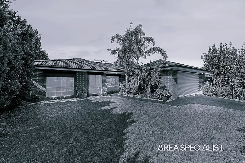 4 Bailey Boulevard, Koo Wee Rup, VIC 3981