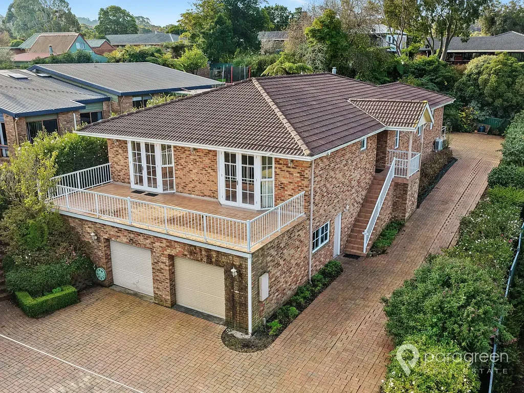 Foster 4ห้องนอน LARGE FAMILY HOME ON 1/4 ACRE
