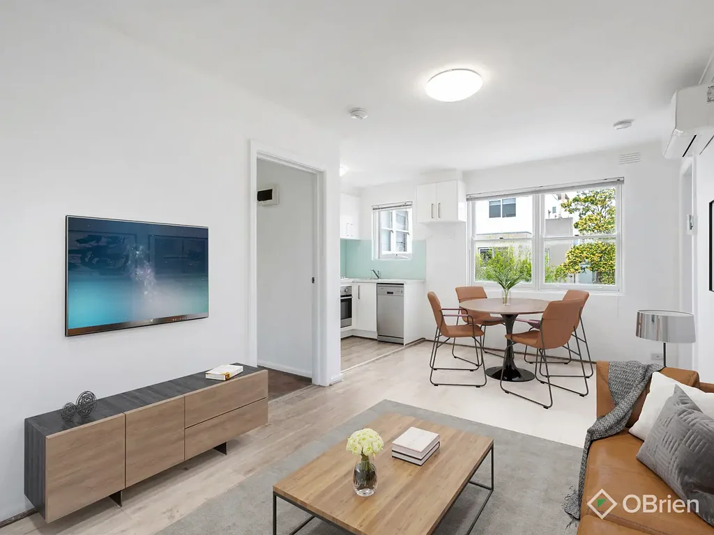 First-Floor Retreat Moments from the Beach and Bay Street Precinct
