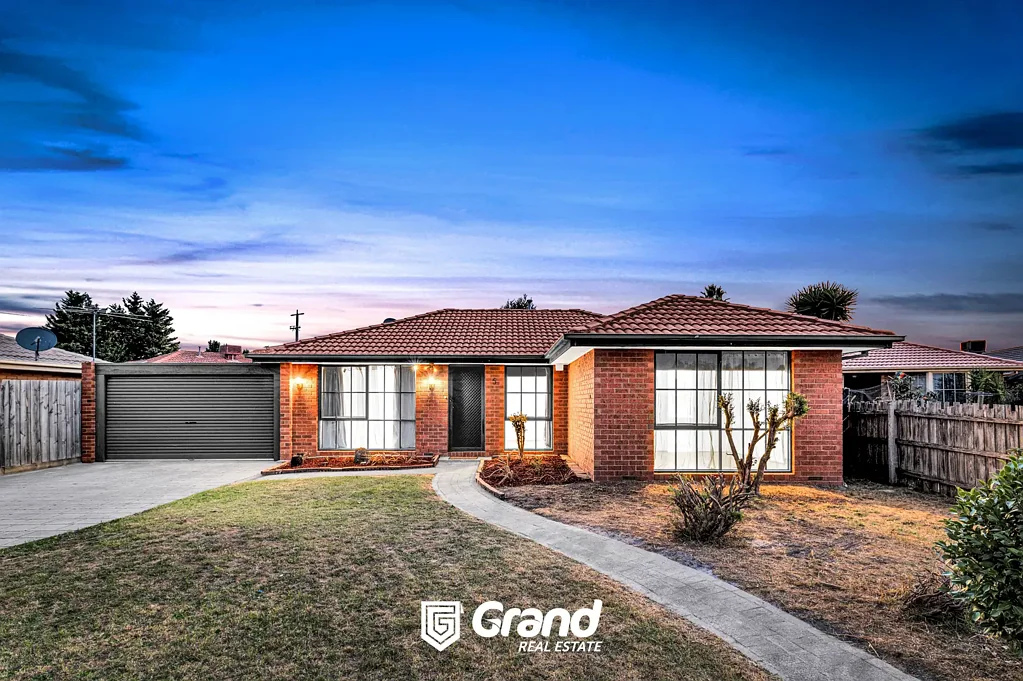 Hampton Park 3Zimmer Spacious, Stylish & Perfectly Located - Discover Hampton Park’s Hidden Gem