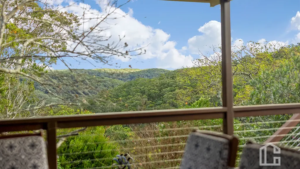 Faulconbridge 3ห้องนอน Beautiful Family Home with Breathtaking Valley Views - Open Home Saturday 20th June, 12pm - 12.20pm.