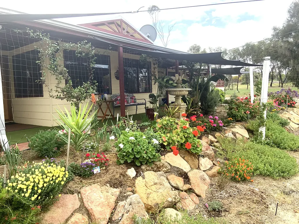 55 Dempster Street, Meckering, WA 6405