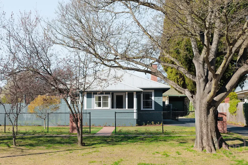Ainslie 2침실 Wonderful entry level opportunity into Ainslie with this stunner!
