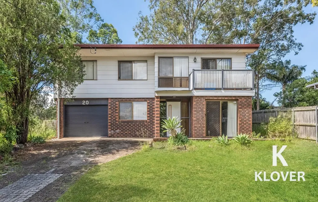 Spacious Dual-Living Family Home with Two Kitchens & Two Bathrooms