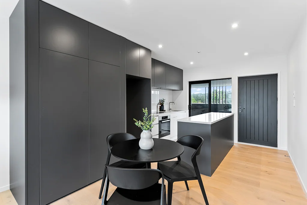 Riverhead 2房 即将开售！设计感公寓，全面竣工，拎包入住！ Lift Access & Affordable - Riverhead