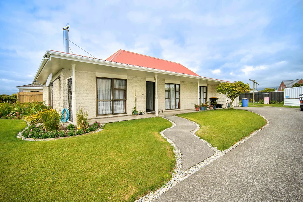 Westport 3 Bedroom Charming 3 Bedroom Home