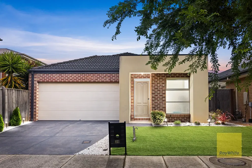 Point Cook 3Zimmer The Best 3-Bedroom Gem in Point Cook - Style, Space & Serenity!