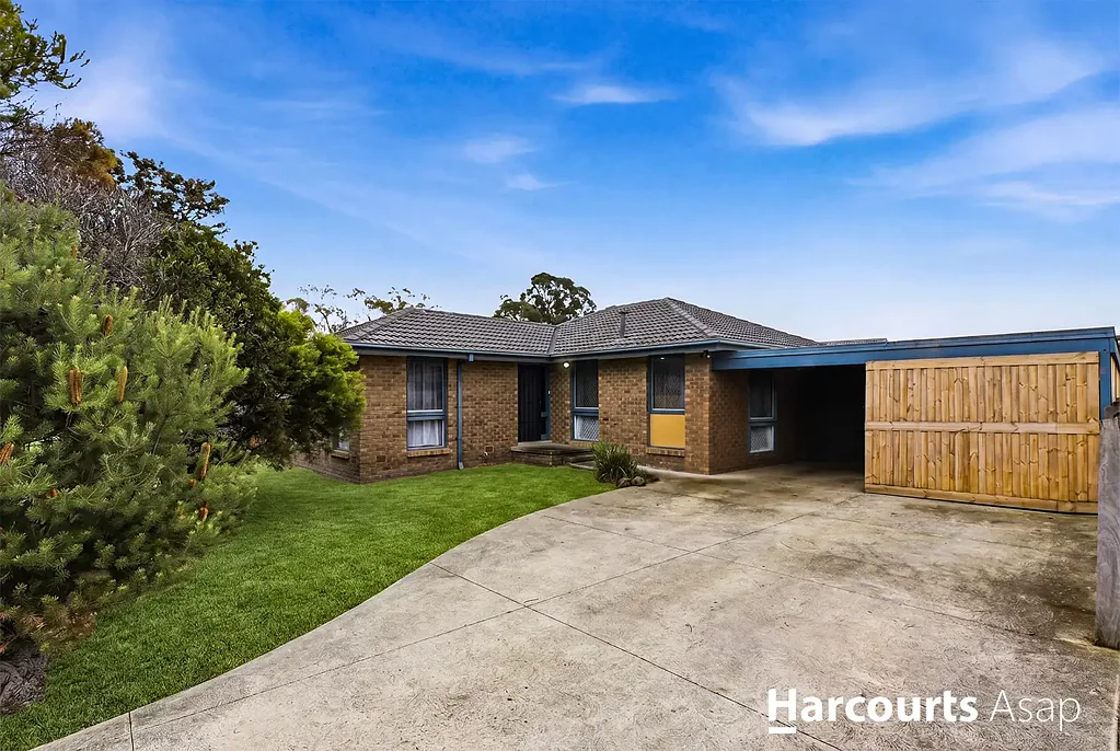 Narre Warren 3房 Westfield近邻便利 3卧宽敞舒适 低维护后院私享 双车位车库充裕 Warning: Your Family May Refuse to Leave Once They Move In!