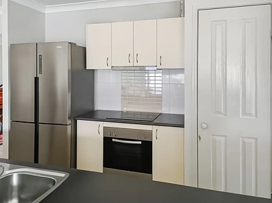 41 Eric Drive, Blackstone, QLD 4304, 4 phòng ngủ, 2 phòng tắm, House
