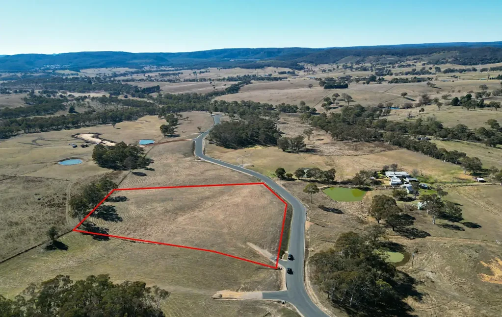 Portland 5 Acres, Build Ready Plans & Endless Possibilities
