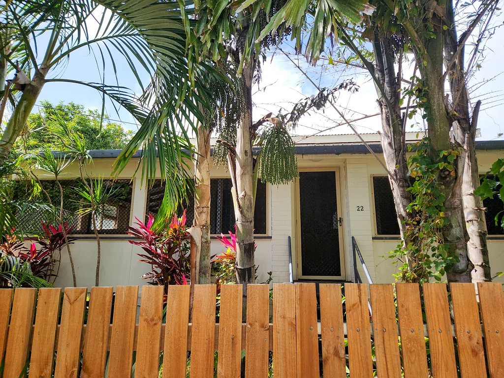 Cooktown 3 Bedroom Characteristic Queenslander with Semi Detached Unit