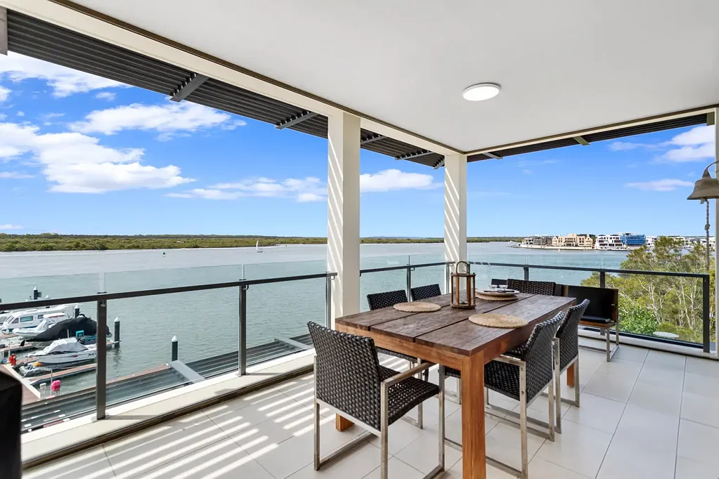 Paradise Point 3ਬੈੱਡਰੂਮ Rare North-Facing Waterfront Apartment with 40ft Marina Berth