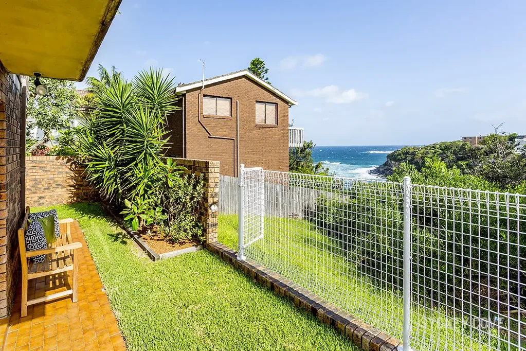 FULLY RENOVATED WITH LARGE COURTYARD, OCEAN VIEWS | Unfurnished