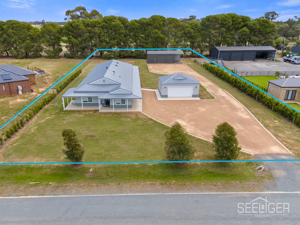 Mulwala 5બેડરૂમ Experience Modern Luxury in This Exceptional Custom-Built Home