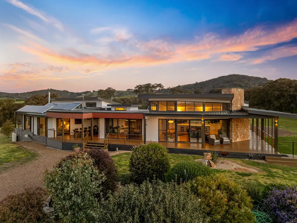 Marraweeney  'Marramarleh' - Beautiful 128 Acres -  Stunning Residence - Views - Shedding- Reliable Water - Stone Features