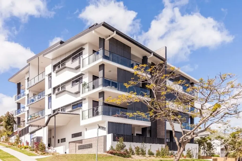 Beautiful Apartment in Great Location! Available Now!