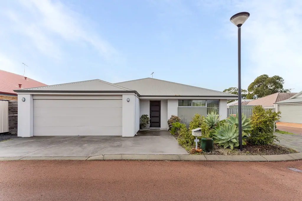 7 Veal Lane, West Busselton, WA 6280